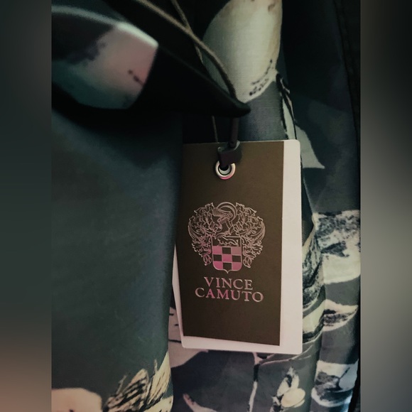 Vince Camuto Luxury Scarf - Picture 4 of 5